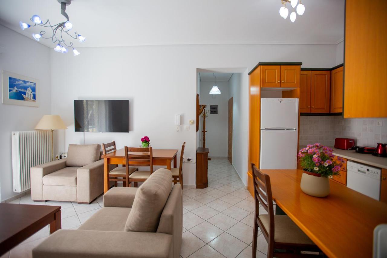 Poly'S Charming Home - City Center & Near The Beach 2Bedroom Apartment Nafpaktos Екстериор снимка