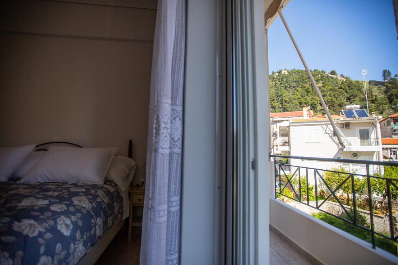 Poly'S Charming Home - City Center & Near The Beach 2Bedroom Apartment Nafpaktos Екстериор снимка