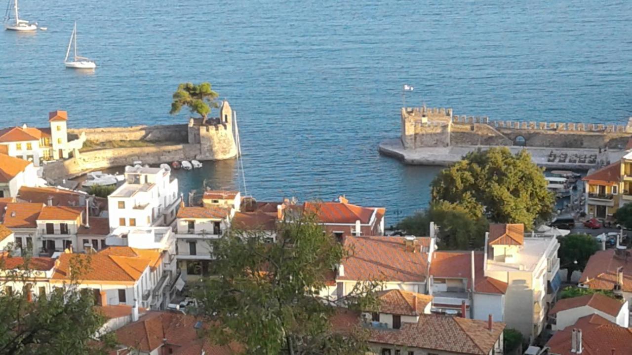 Poly'S Charming Home - City Center & Near The Beach 2Bedroom Apartment Nafpaktos Екстериор снимка